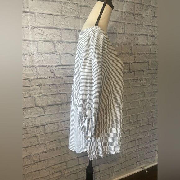 Adrienne Vittadini - Women’s Linen Lt. Blue & White Striped Tunic - Size: 1X - Picture 3 of 5